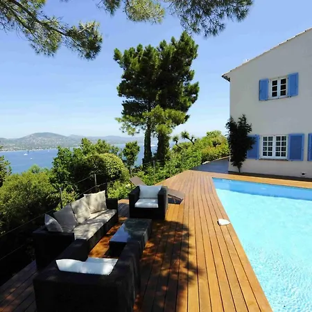 Villa With Magic View Of Bay Of Tropez *